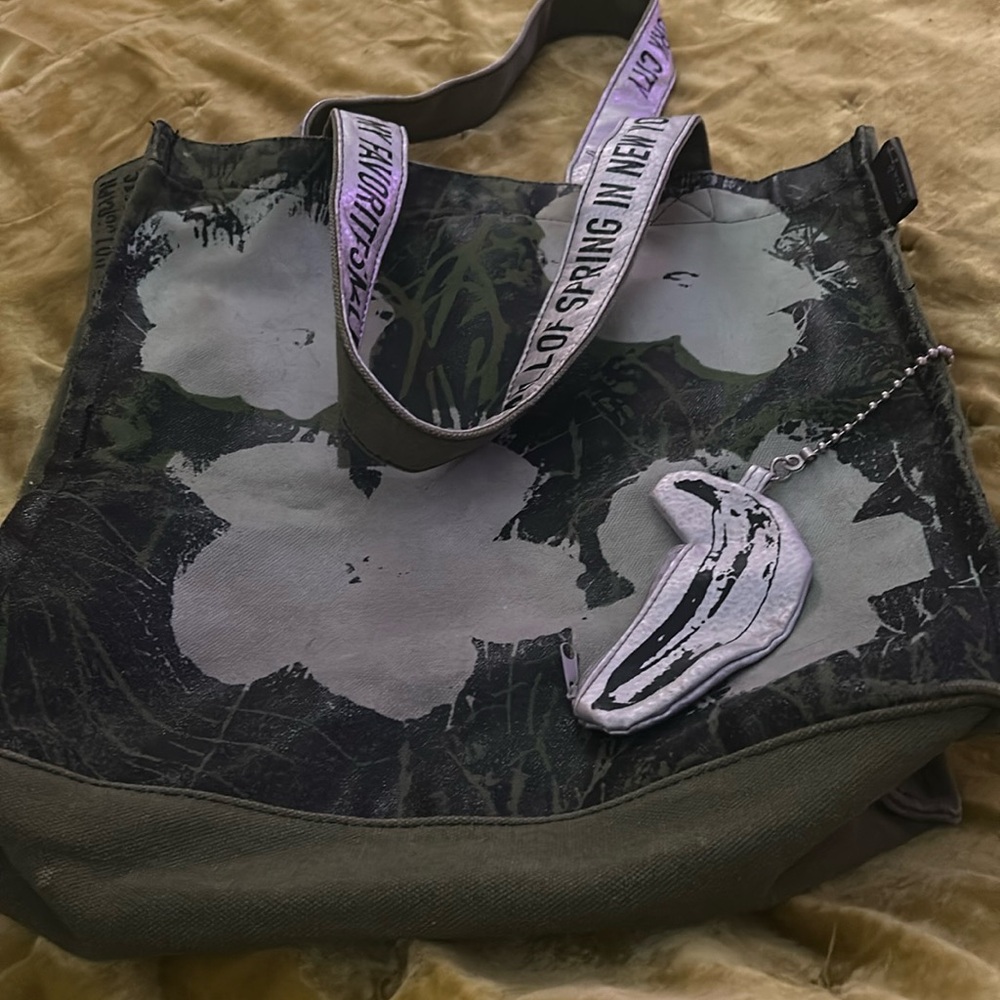 Andy Warhol flower purse👜